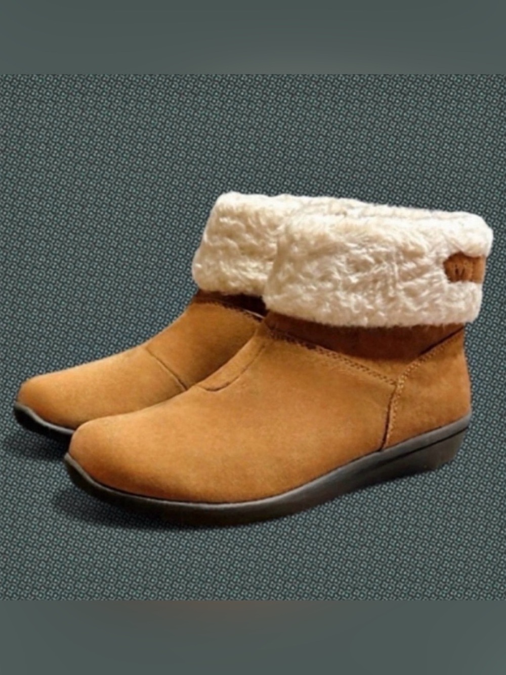 Vionic Magnolia Ruth Suede Bootie - Picture 15 of 15